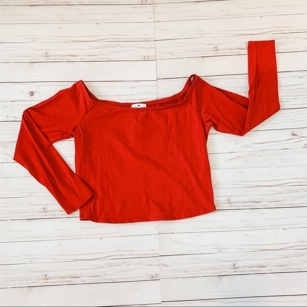 Red BP. Long Sleeve Crop Top Size Large. NWOT